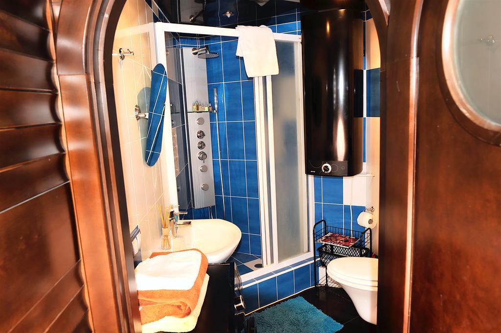 Apartamento The Sky Loft Kiev Exterior foto