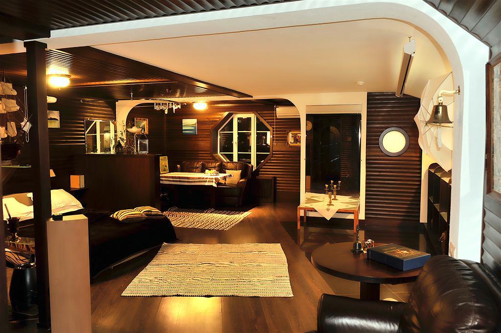 Apartamento The Sky Loft Kiev Exterior foto