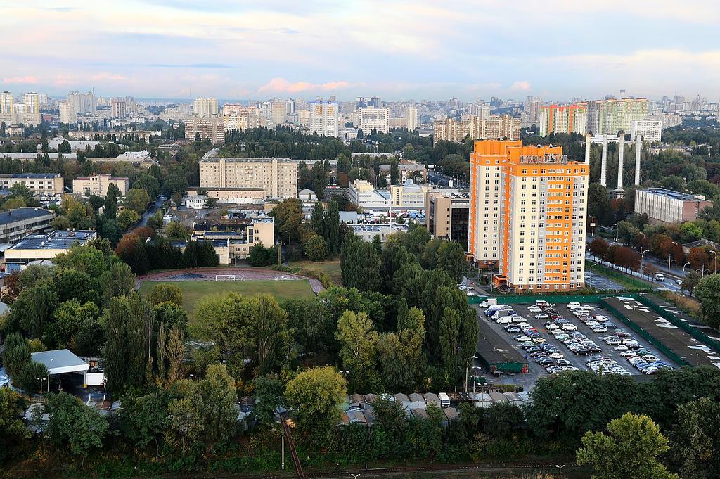 Apartamento The Sky Loft Kiev Exterior foto